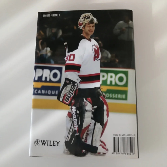 Martin Brodeur Brodeur Beyond the  Crease Autobiography Hardcover Book - Picture 3 of 14